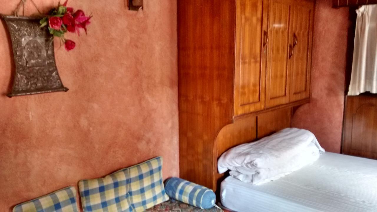 Moonlight Guest House Bhatgoan Екстериор снимка