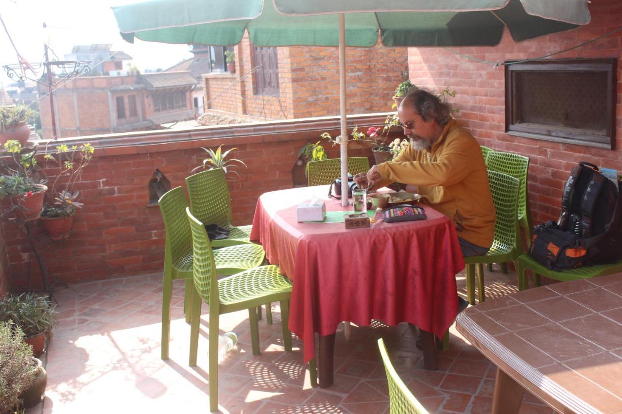 Moonlight Guest House Bhatgoan Екстериор снимка