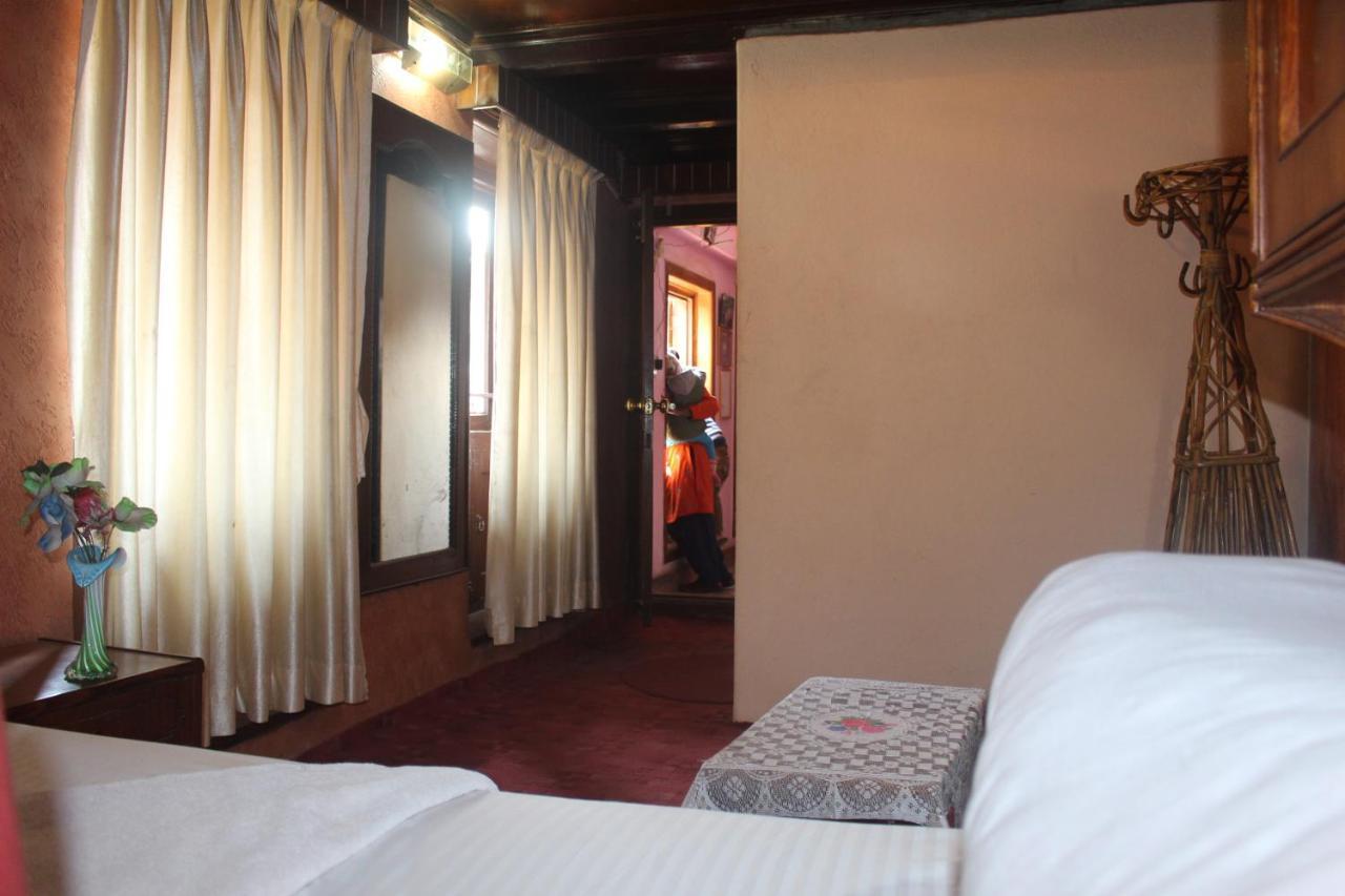 Moonlight Guest House Bhatgoan Екстериор снимка