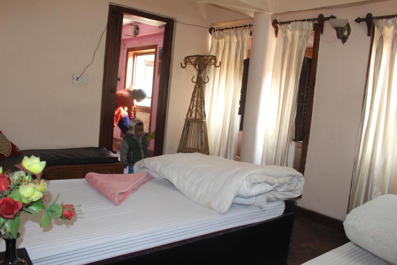 Moonlight Guest House Bhatgoan Екстериор снимка