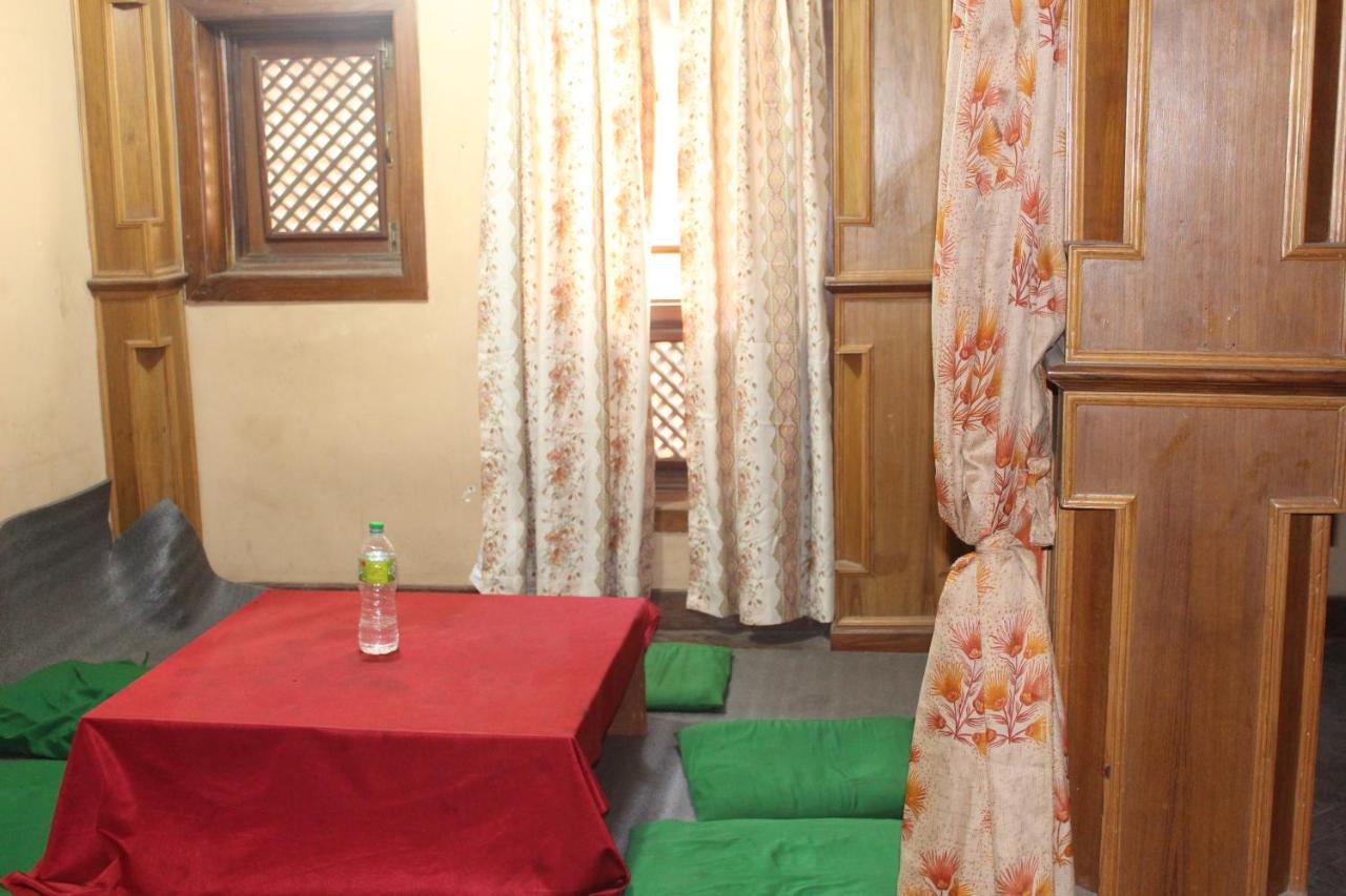 Moonlight Guest House Bhatgoan Екстериор снимка