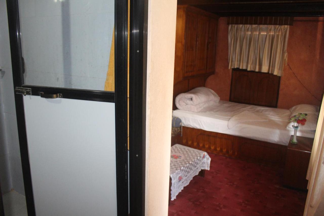 Moonlight Guest House Bhatgoan Екстериор снимка