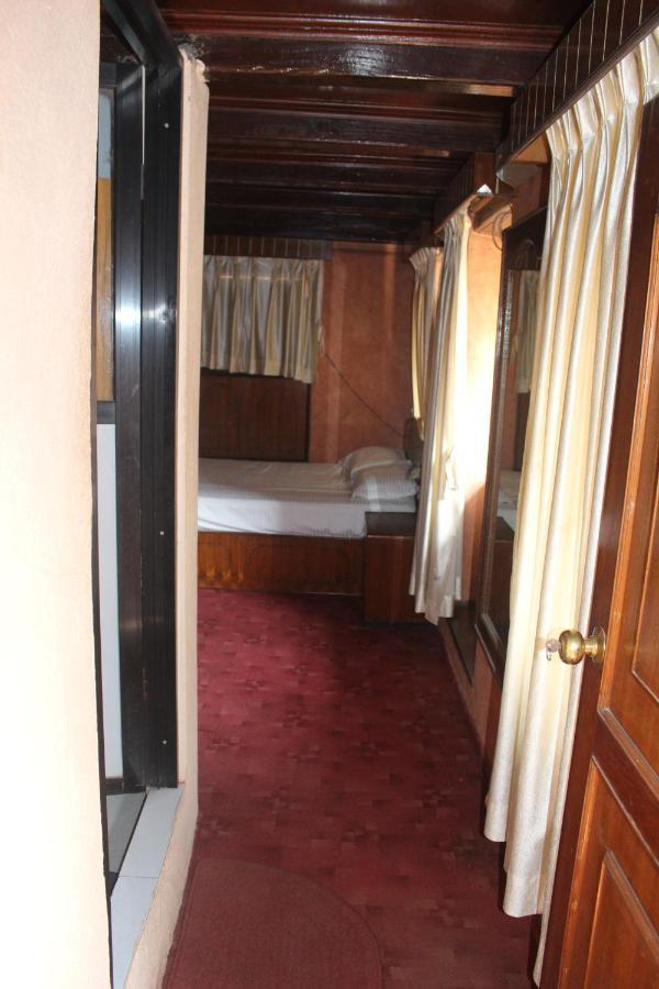Moonlight Guest House Bhatgoan Екстериор снимка
